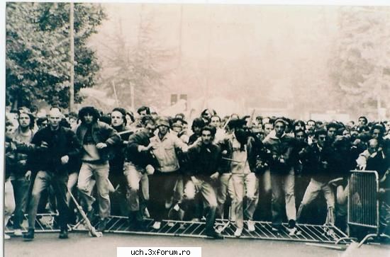 Foto alb-negru :) - 1_Admin - | Ultras |