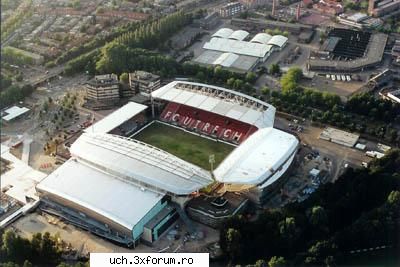 Stadioane in Europa - Stadion Galgenwaard - Utrecht - | Orice - Muie presa |